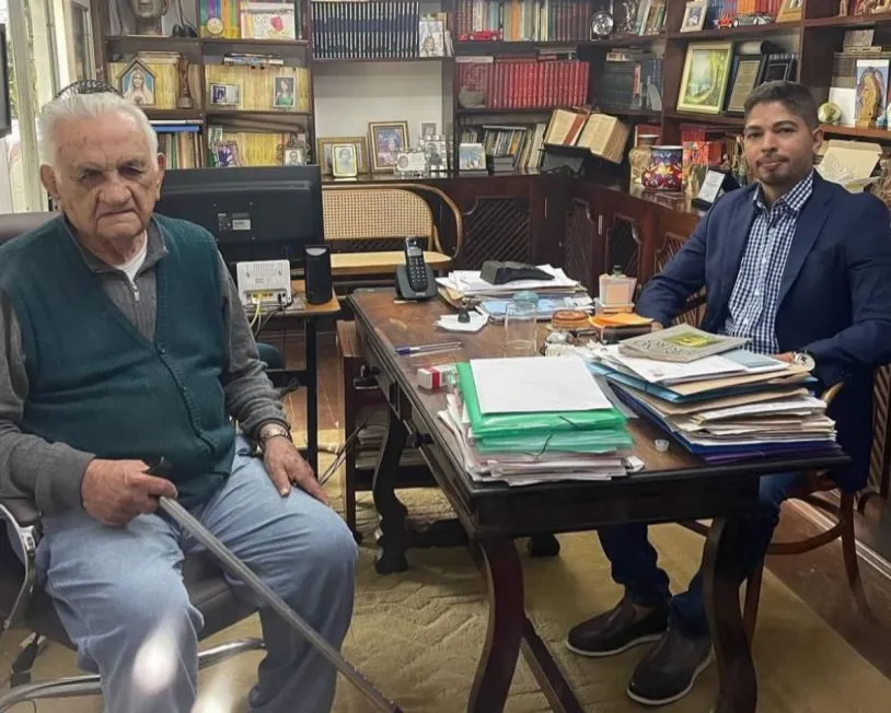 Prefeitura de Cristino Castro decreta luto oficial de três dias pelo falecimento de Francisco Ferreira de Castro